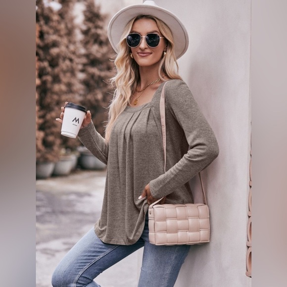 Double Take Pleated Curved Hem Long Sleeve Top - Picture 2 of 4